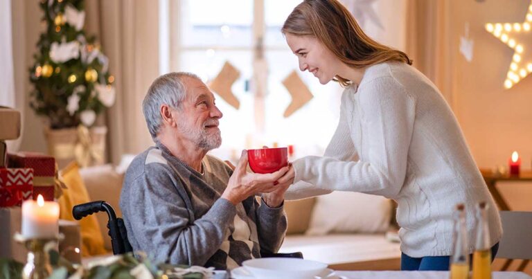 Supporting Seniors with Dementia During Holidays